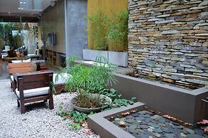 Mine Hotel Boutique