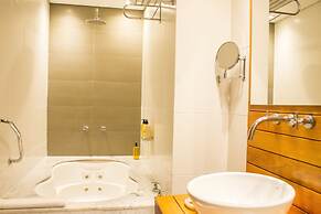Mine Hotel Boutique