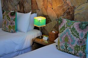 Mine Hotel Boutique