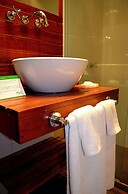 Mine Hotel Boutique