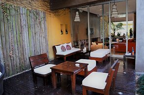 Mine Hotel Boutique