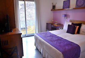 Mine Hotel Boutique