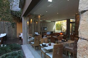 Mine Hotel Boutique