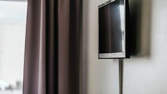 Apple Hotel
