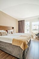 Apple Hotel