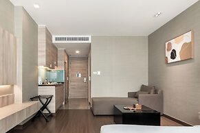 Adelphi Suites Bangkok