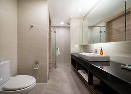 Adelphi Suites Bangkok
