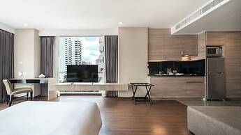 Adelphi Suites Bangkok