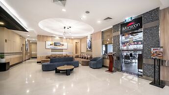 Adelphi Suites Bangkok