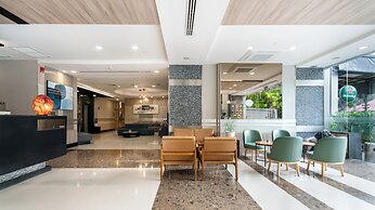 Adelphi Suites Bangkok