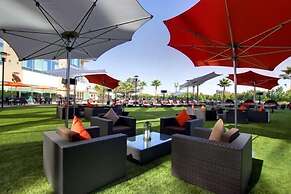 University Plaza Waterfront Hotel