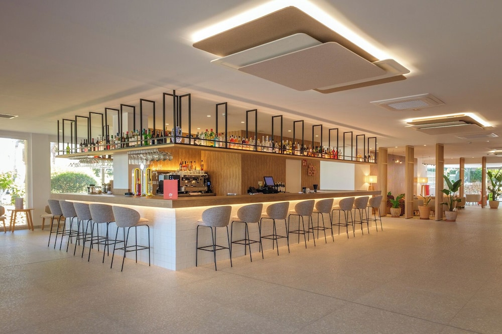 Hotel Cabot Cala Ferrera