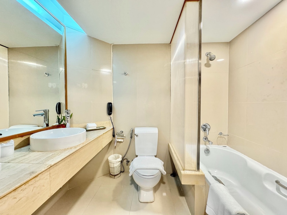 Phuket Merlin Hotel