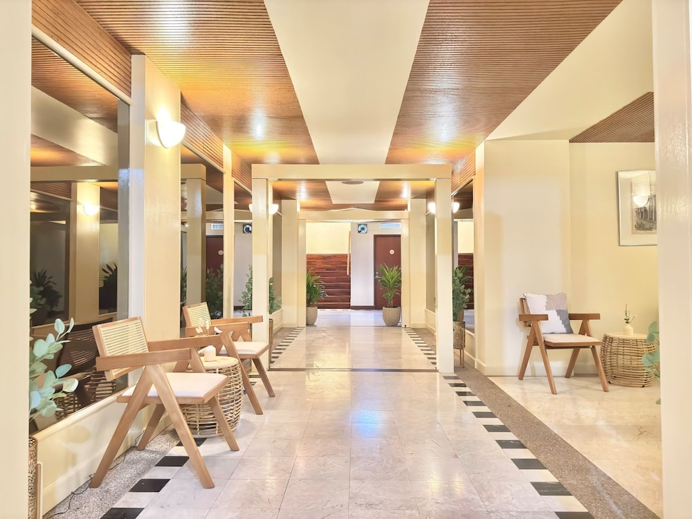 Phuket Merlin Hotel