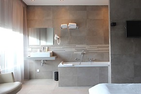Golden Tulip West Ende