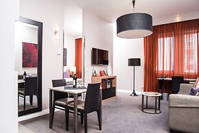 Adina Apartment Hotel Berlin CheckPoint Charlie
