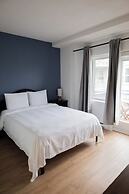 Byward Blue Inn