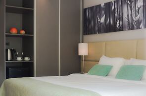 Portal Plaza Suites