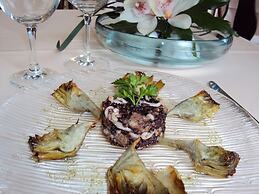 Bon Retorn Hotel Restaurant