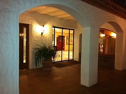Bon Retorn Hotel Restaurant