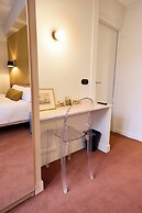 Hotel Henri IV