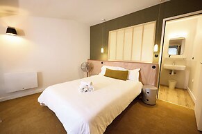 Hotel Henri IV