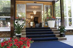 New Hotel Jolie