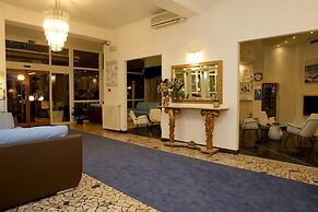 New Hotel Jolie