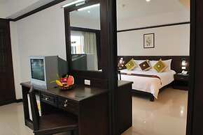 First Residence Hotel