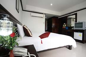 First Residence Hotel