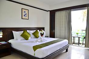First Residence Hotel