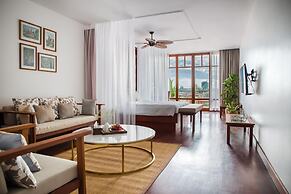 Amanjaya Pancam Suites Hotel
