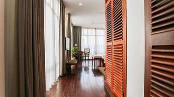 Amanjaya Pancam Suites Hotel