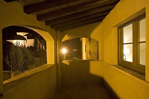 Sovana Hotel & Resort