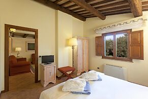Sovana Hotel & Resort