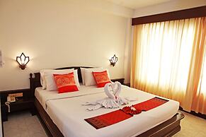 Samui First House Hotel