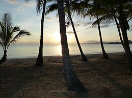 Palm Cove Tropic Apartments