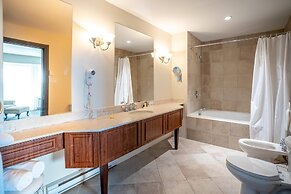 Manoir Des Sables, an Ascend Collection Hotel