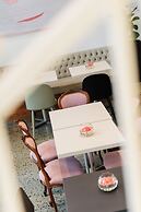 Vain Boutique Hotel