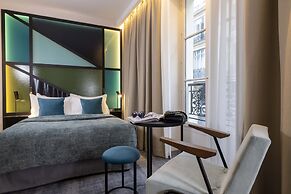Le 12 Hotel