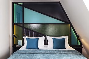 Le 12 Hotel