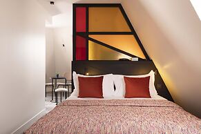 Le 12 Hotel