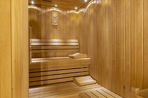 Le 12 Hotel