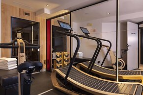 Le 12 Hotel