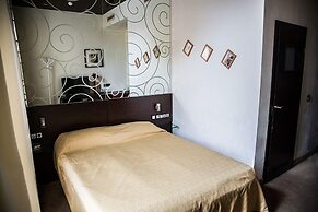 Letuchaya Mysh Hotel