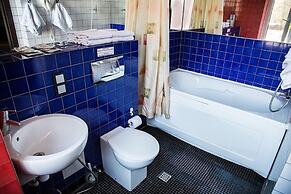 Letuchaya Mysh Hotel