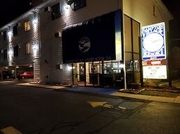 Hampton Village Inn