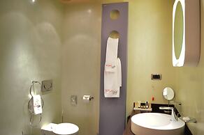 Les Fleurs Boutique Hotel