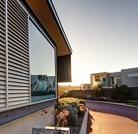 Smiths Beach Resort