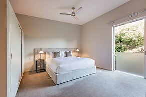 Smiths Beach Resort